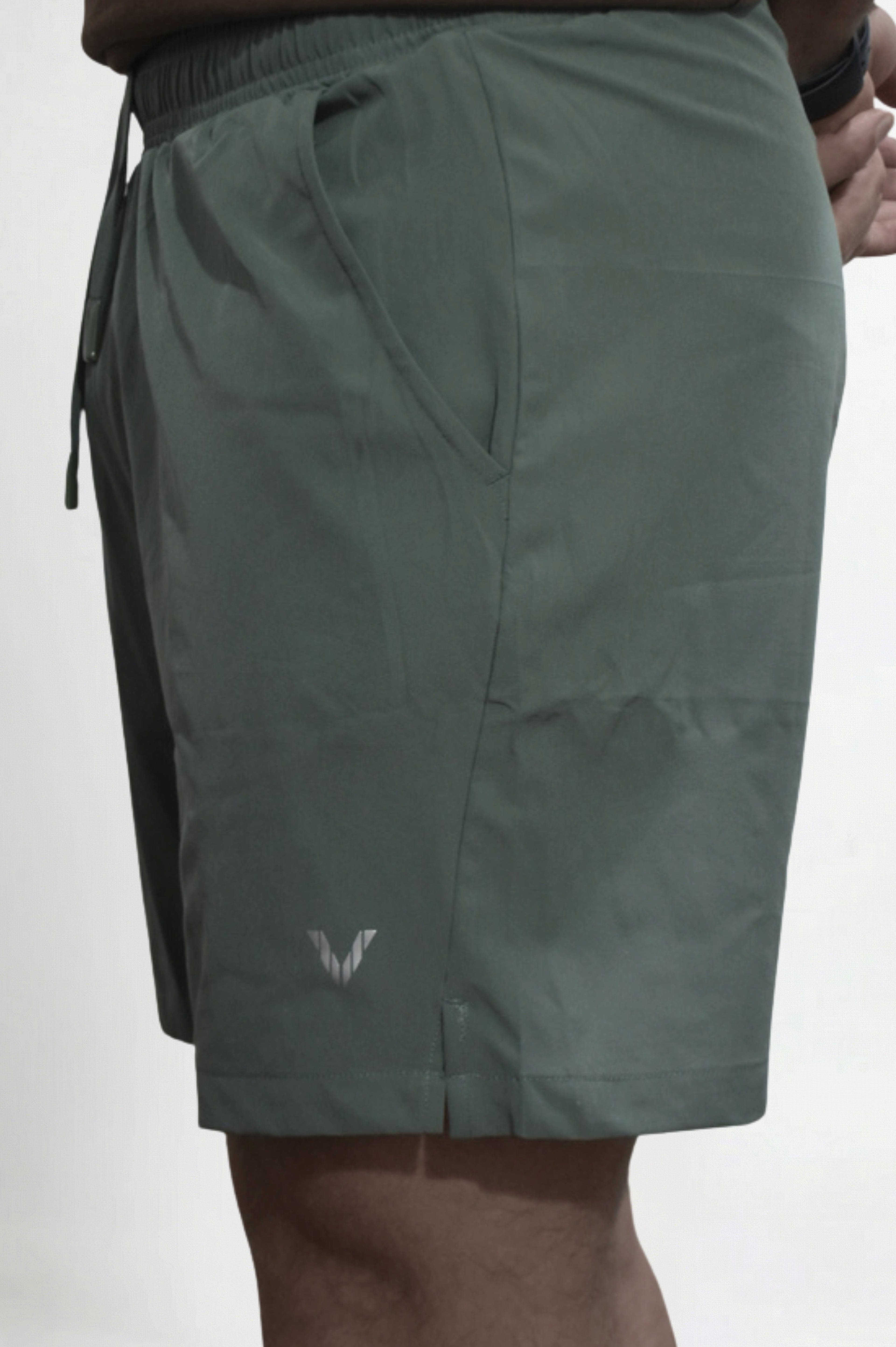 CLASSIC SHORT - FOREST GREEN