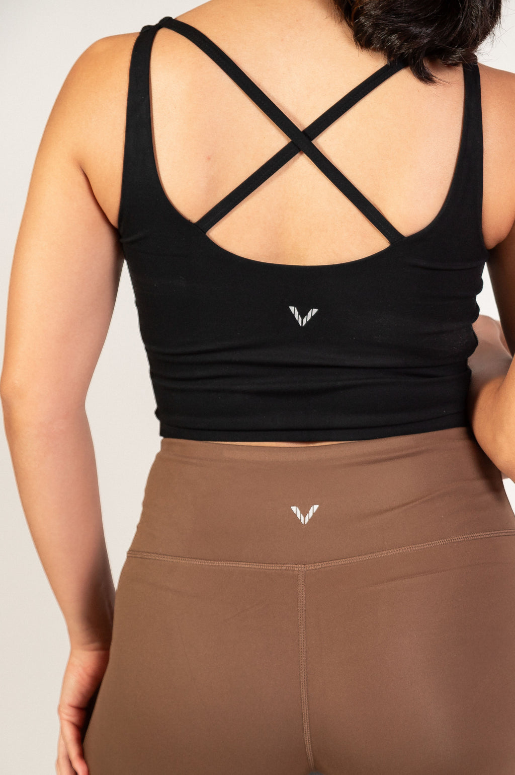 ESSENTIAL CROP TOP