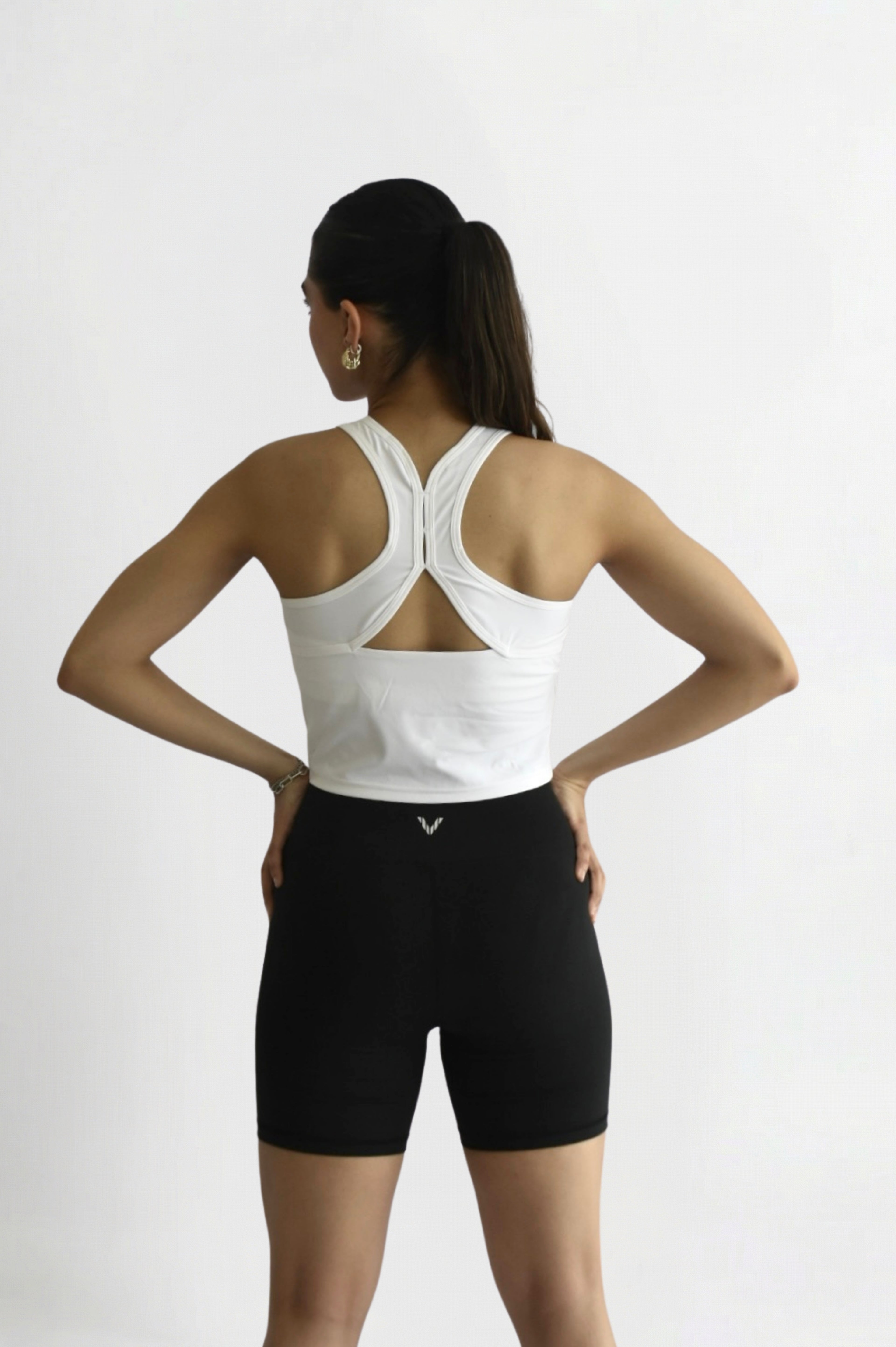 TRAIN TOP