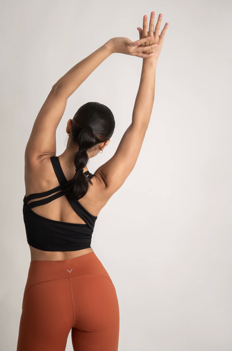 STRAP BACK CROPPED TOP